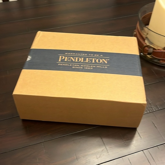 Pendleton Yellowstone Nation Park Chelsea Rain Boots new Women’s Size 7 - Picture 15 of 16